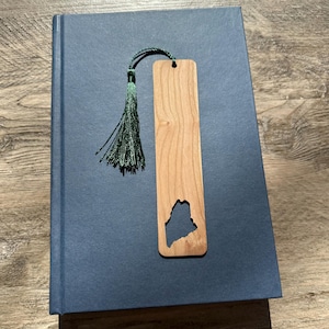 Jeder Zustand Laser geschnittenes Holz Lesezeichen mit optionaler Personalisierung - Geschenk für Sie oder Ihn - Handgefertigtes Holz Lesezeichen