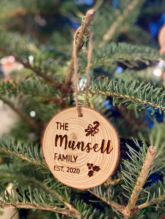 Nom Annee Grave Wood Christmas Ornament Custom Engraved Wood Slice Christmas Tree Ornament Etsy France