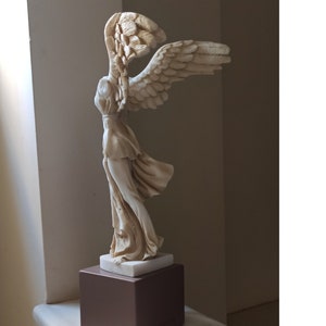 Winged Victory of Samothrace Sculpture, Modern Sculpture