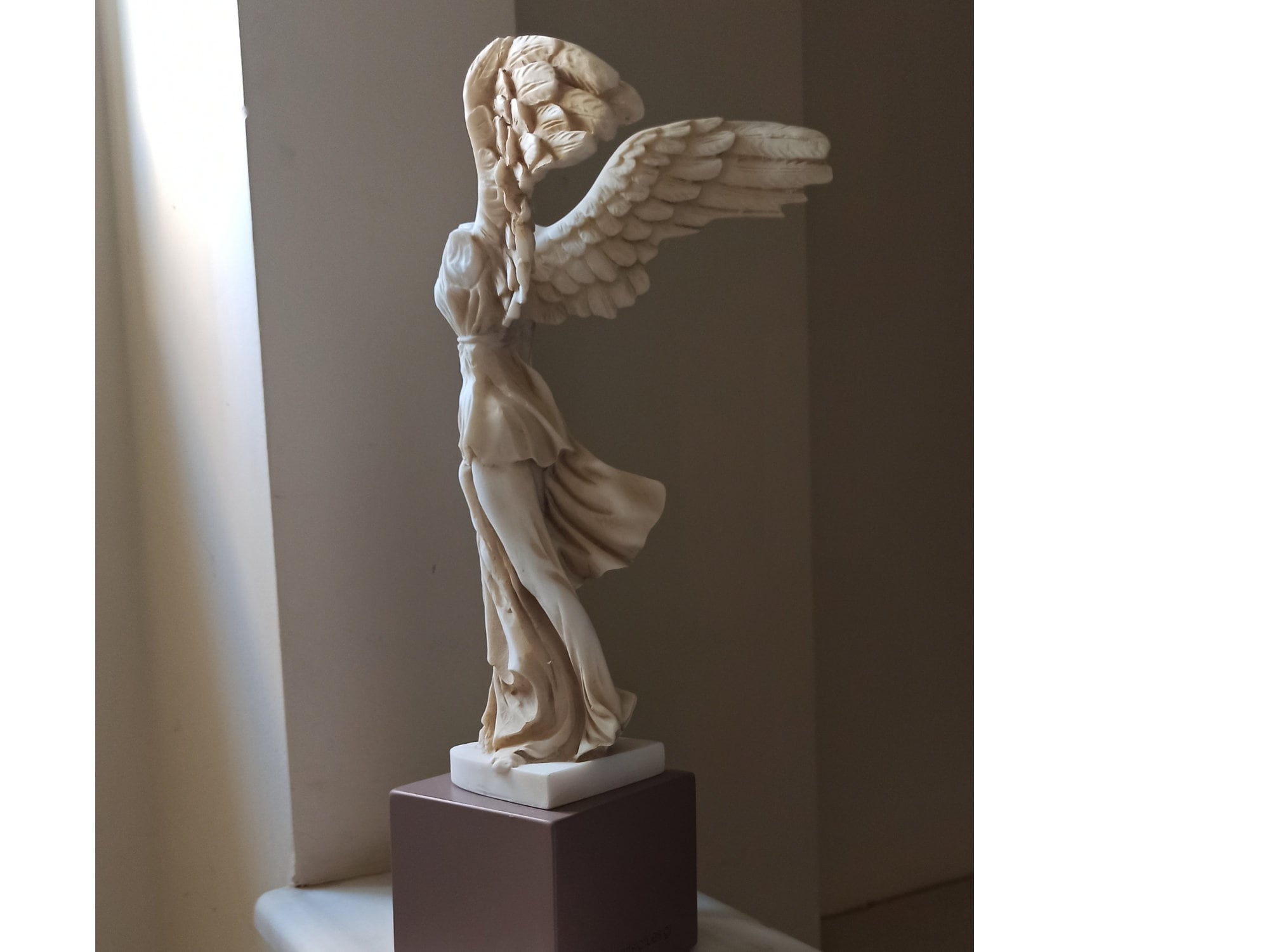 Winged Victory of Samothrace Sculpture, Modern Sculpture