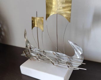 古代ギリシャの三段櫂船 - アテネの海軍力の象徴 - Etsy 日本