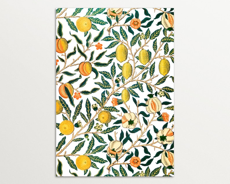 Puede incluir: Un fondo blanco con un patr&oacute;n repetido de hojas verdes, limones amarillos y flores naranjas. El patr&oacute;n es una ilustraci&oacute;n de estilo vintage.