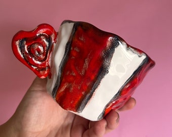 Tasse d’amour sans fin | Céramique faite à la main avec effet de glaçage saupoudré, cadeau de Saint-Valentin, tasse de poterie à café unique en forme de cœur