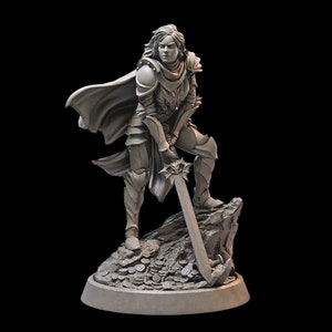 Female Knight | 32mm or 75mm Fantasy Miniature | DnD Miniature | Tabletop | Pathfinder | Role Playing