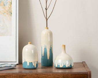 Blue/White Vase Set