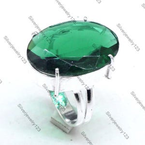 Handmade Emerald Ring: 925 Sterling Silver, Elegant Artisan Design