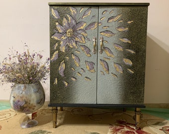 Discount! 16 Dresser handmade by the author with gold leaf and sculptural painting 100х75см