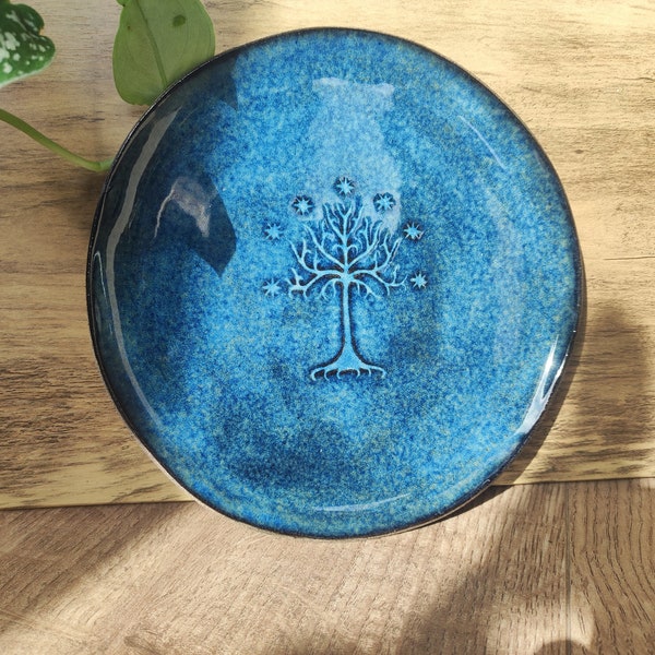 VORBESTELLUNG: Einzigartige handgemachte blaue Herr der Ringe Platte, perfektes Geschenk für Tolkien Fans, D=19cm (versandfertig in 2-3 Wochen)