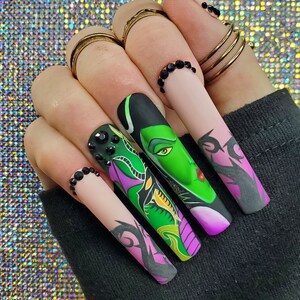 Dark Enchantress • Thorns • Dragon • Hand Painted • Press On Nails • Nail Art • False Nails • Glue On Nails • Gift For Her
