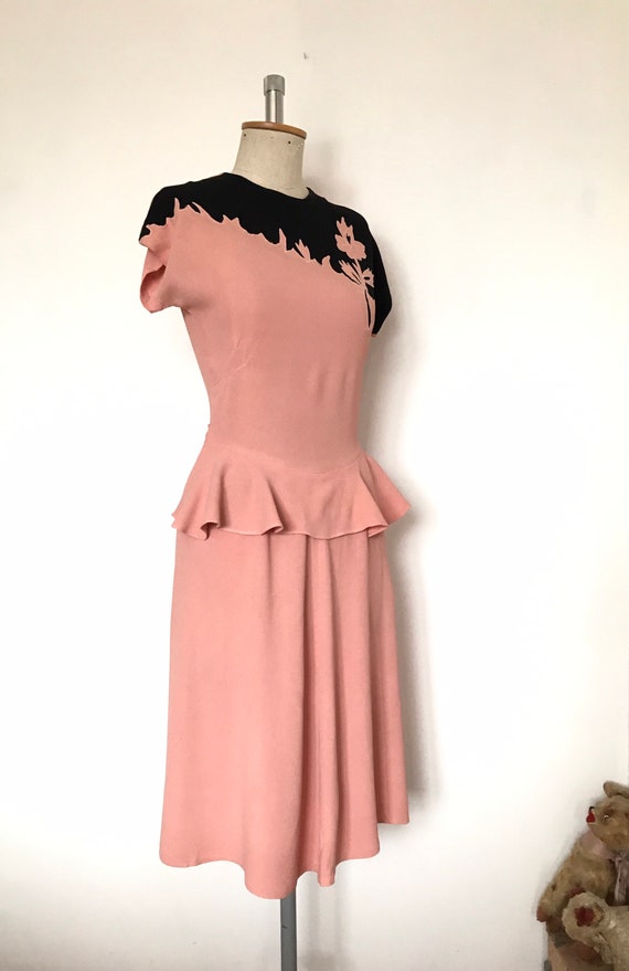 Vintage 1940s Pink Black Crepe Dress
