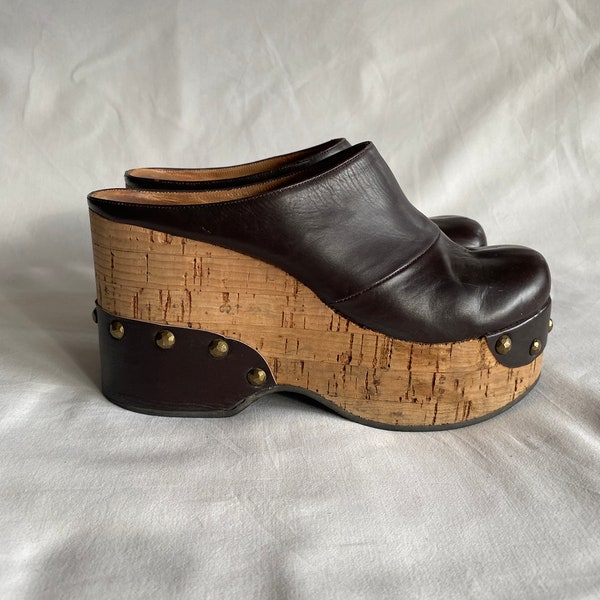 Vintage 1970s Platform Shoes / 1970s Wedge Shoes / Studded Cork  and Leather Platforms