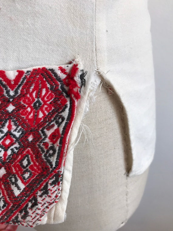 Vintage 1960s Greek Embroidered Blouse - image 9