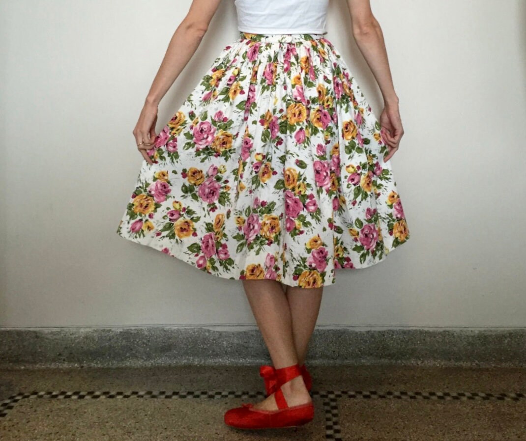 Vintage 1950s Tan Rose Print Full Skirt | XS/S