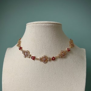 Elegant red flower gold choker necklace, Regal medieval ruby red jewelry, Royal delicate cottagecore choker, Pretty fairycore tudor charm