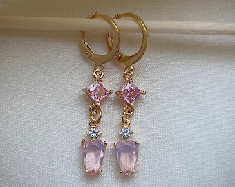 Aros de diamantes rosa claro, delicados aros angelicales de oro con diseño de hadas, elegantes y delicadas joyas de estilo regencia para mujer, bonitos aros de princesa coqueta.