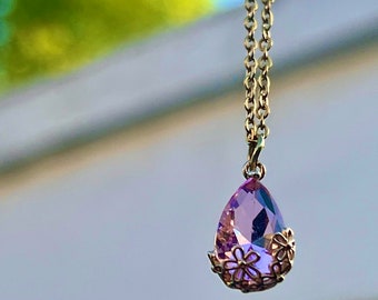 Y2k purple teardrop necklace, Kawaii lilac pendant, Violet waterdrop charm, Dreamy floral fairycore charm, Dainty princess matching necklace