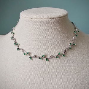 Delicate silver green leafy vine choker necklace, Simple bridal regal choker, Fairycore floral choker, Regency old money olive vine jewelry image 2