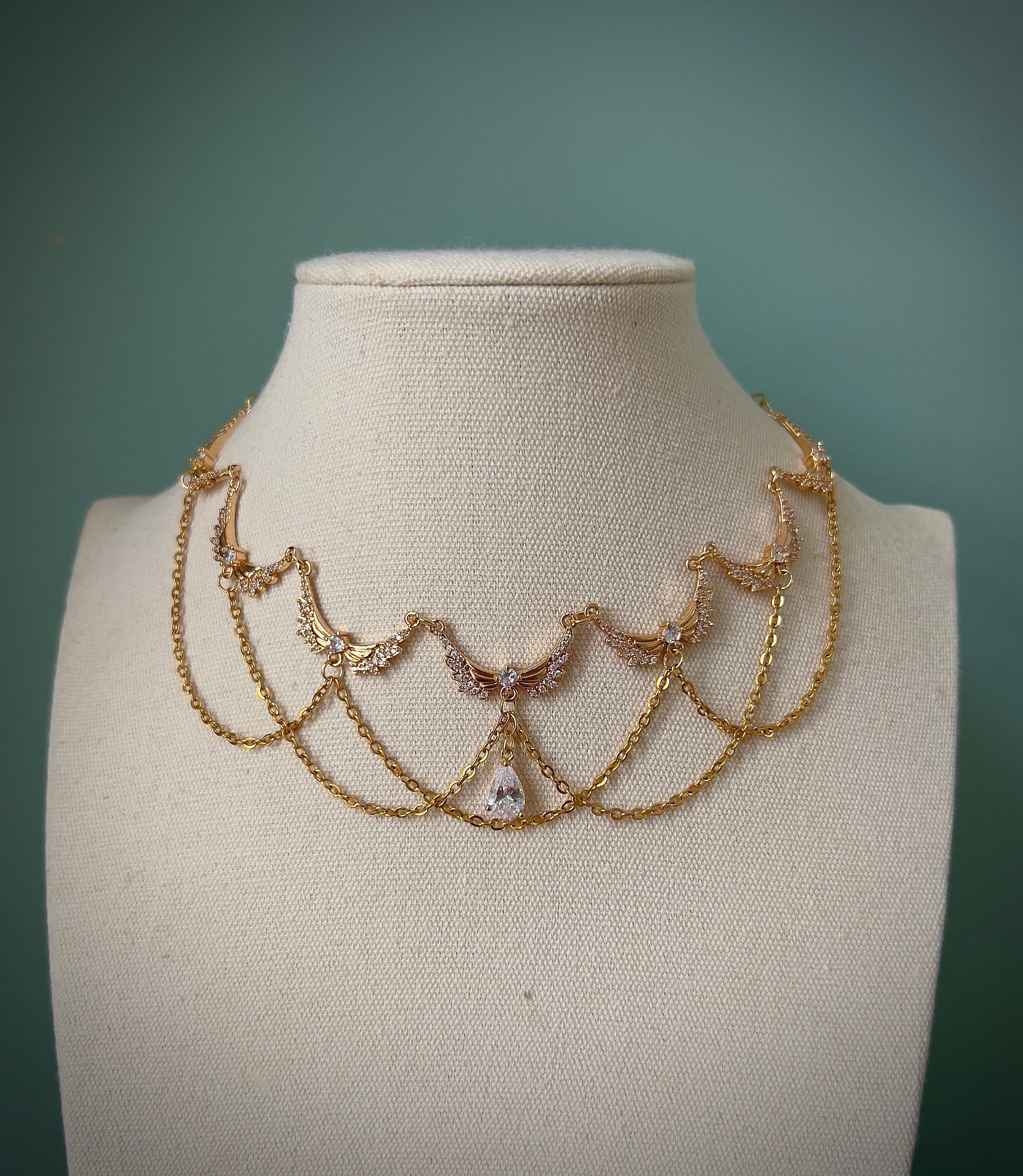 Beautiful neck shop chokers