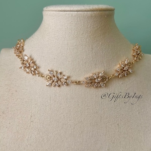 Royalcore ethereal intricate choker necklace, Elegant regency bridal wedding gold choker, Fantasy fairycore medieval ballroom flower jewelry