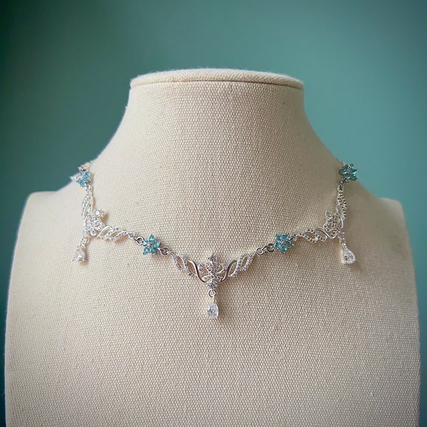 Silver fairycore icy blue floral choker necklace, Elegant princess regency teardrop jewelry, Royal delicate angelic fantasy ethereal choker