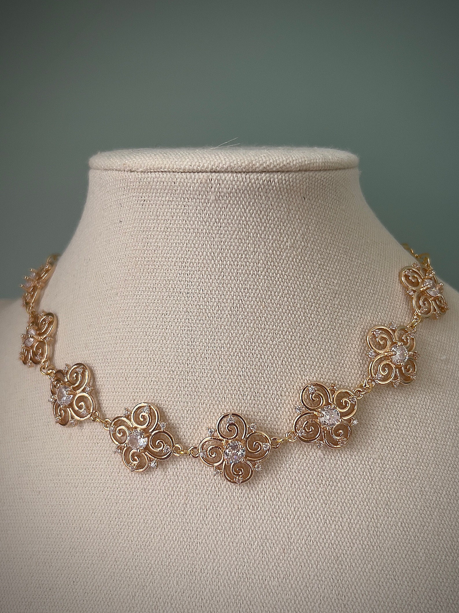 Stylish Choker and Earring Set Statement Jewelry for Every Occasion main image 0