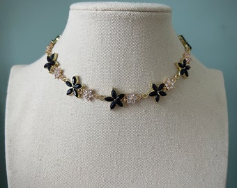 Beautiful black flower choker necklace, Elegant regency Whimsigoth necklace, Gold dark academia fantasy wedding choker, Matching earring set