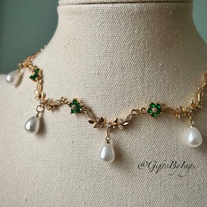 Purple flower and pearl choker necklace, Elegant regal wedding gold bridal jewelry set, Renaissance regency fantasy fairycore princess gifts image 15