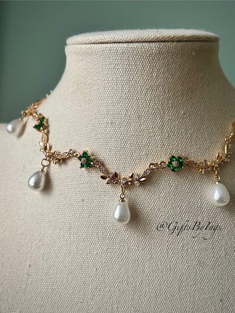 Purple flower and pearl choker necklace, Elegant regal wedding gold bridal jewelry set, Renaissance regency fantasy fairycore princess gifts image 15