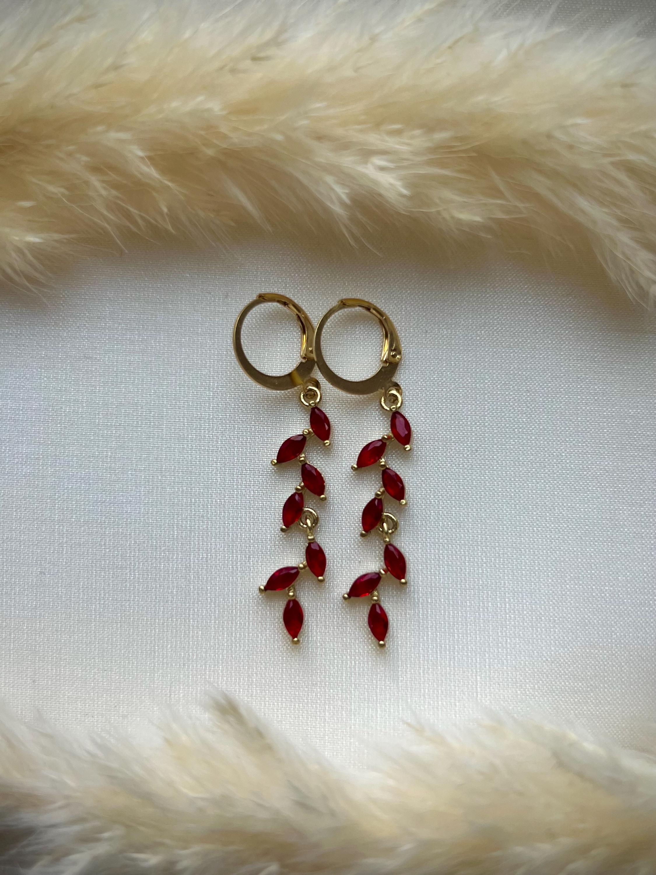 You're So Vine Necklace in Red