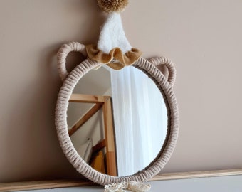 Espejo de oso de macramé hecho a mano: decoración de pared para habitación infantil