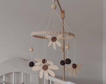 Daisy flowers baby mobile, girl nursery decor, neutral cot hanging toy, felt deliate newborn accessories, set mobile wooden arm, boho kids