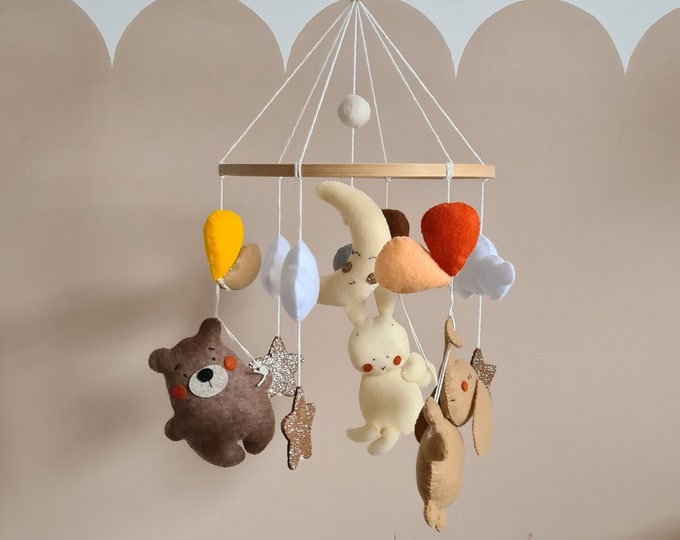 Animals baby mobile, neutral nursery mobile,  balloons baby mobile, baby welcome gift, mobile with arm, neutral baby shower gift