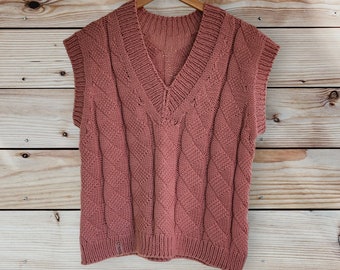 Hand knit sleevless vest. Handmade V-neck vest. Peach color knit vest.