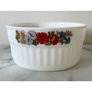 Vintage Large Pyrex Souffle Dish Bowl