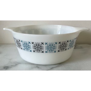 Vintage JAJ Pyrex Chelsea Casserole Bowl