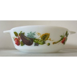Vintage JAJ Pyrex Casserole Dish