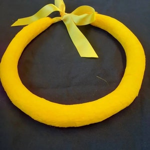 Lei hawaiana, Lei di piume hawaiane, Lei di piume Kamoe, Lei Hulu, Lei personalizzata, Lei gialla, Lei Po&#39;o, Collana cimelio, Collana di piume