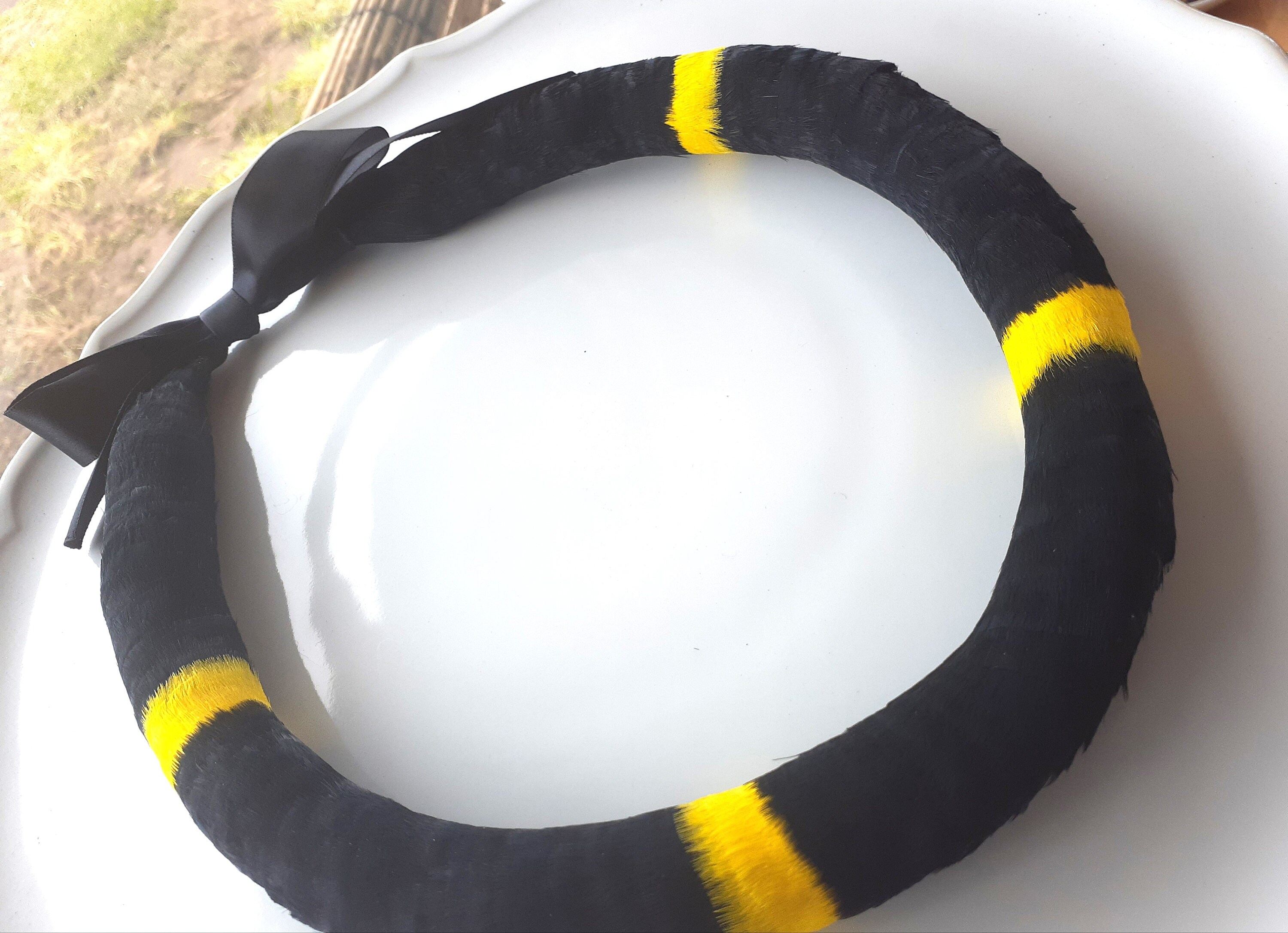 Black and Yellow Lei Hulu Kamoe, Custom Graduation Lei, Lei Po'o