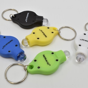 DirectGlow XL 395 nm UV Torch LED Keychain Flashlight UltraViolet Blacklight Light Replaceable Batteries