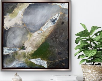 Abstract acrylic painting, in Kintsukuroi Kintsugi style, Modern art, Decoration CSbARTStudio