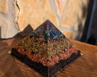 7 Chakra Orgonite Pyramid | Amethyst, Healing Crystals