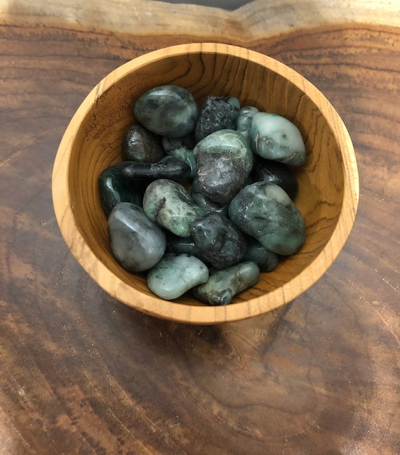 Emerald Tumbled Stone