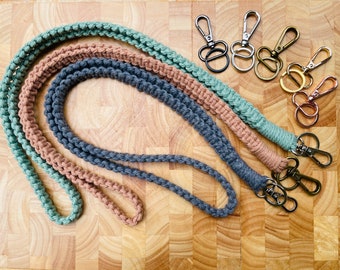 ¡PERSONALIZADO! Cordón de macramé, cordón para profesor, cordón bohemio, cordón para identificación o llaves, regalo