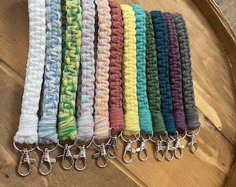 Macrame wristlet keychain ,  lanyard, wristlet, Boho Wristlet, Keys, Accessories , small gift , keychain, Bridesmaid Gifts