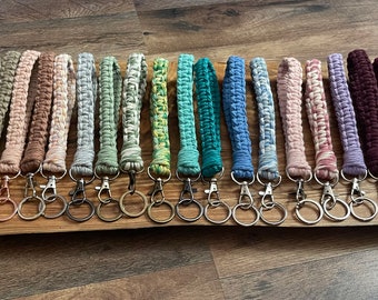 Wristlet for Keys , Keychain, key fob keychain, wristlet keychain , Braided Key Fob , Teacher Gift , Macrame Wristlet, Bridesmaid Gifts