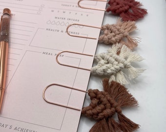 Macrame Bookmarks set of 4, page saver, bridesmaid gift , party favors , wedding party favors , bridesmaid gifts