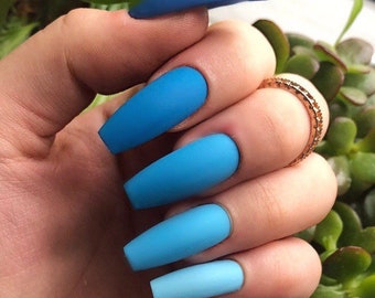 Blue Gradient Press On Nails