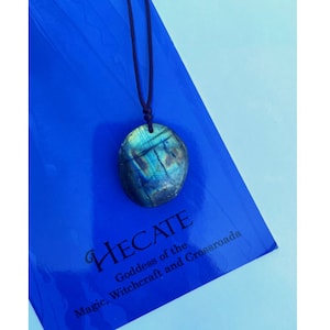 Goddess Hecate labradorite necklace/Hecate protector necklace/Goddess of Magick necklace, Labradorite pendant with rope