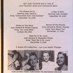 Pode incluir: Uma caixa de CD com "The Judy Garland Collection" com cl&aacute;ssicos de r&aacute;dio. A capa lista os t&iacute;tulos das m&uacute;sicas e as datas. Fotos de Judy Garland s&atilde;o exibidas. A cole&ccedil;&atilde;o inclui 5 CDs de &aacute;udio.