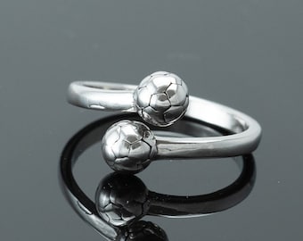 Soccer Player Ring, Soccer Coach Gift, Soccer Team Gift, Soccer Jewelry, Soccer Mom Ring, Sports Ring, Team Gift, SO177